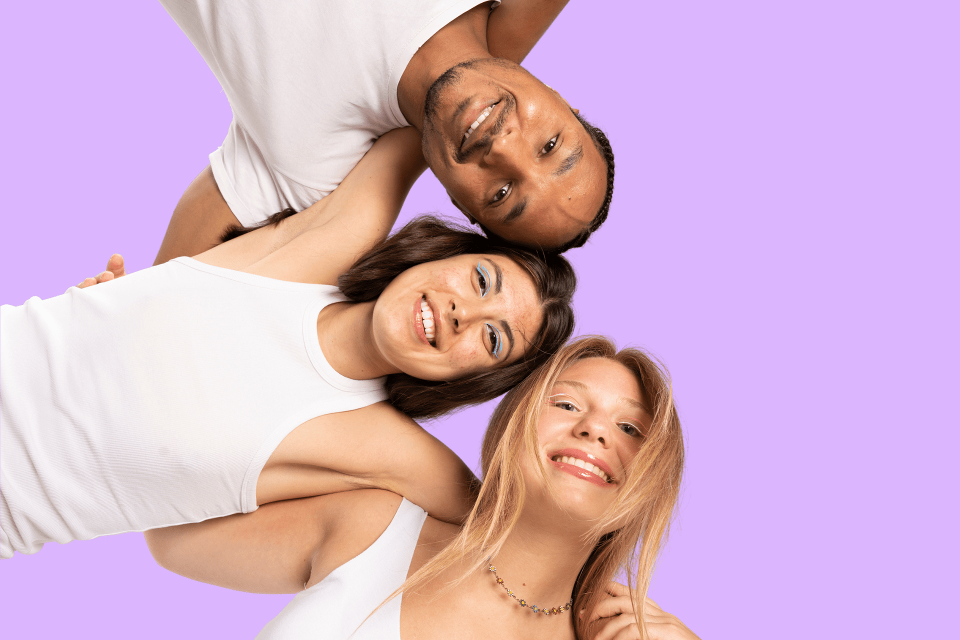 Truccarsi con l'Acne: Guida Completa ai Prodotti e Tecniche Sicure per la Pelle - Dermaself